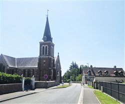 La rue de l'Église - Saint-Aubin-Celloville